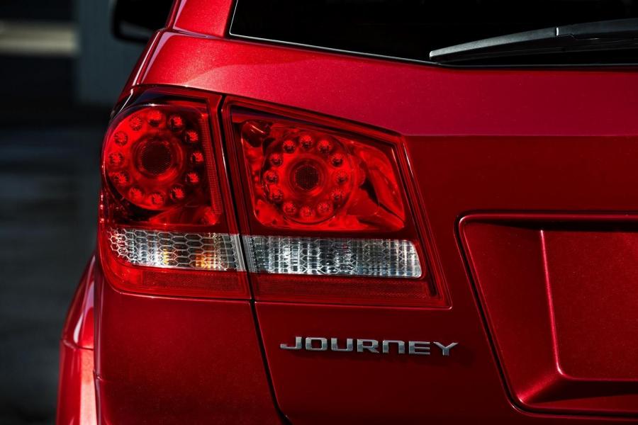  Dodge Journey 2011 года  (фото 28 из 69)
